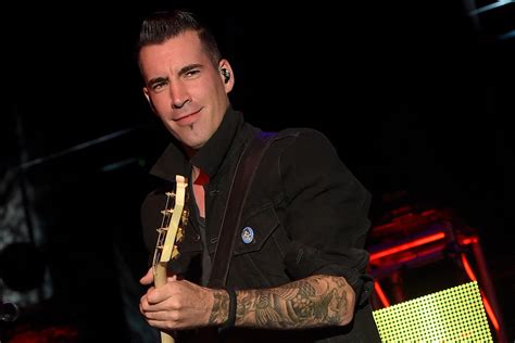 theory of a deadman s tyler connolly talks new mascot savages