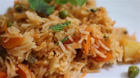 Add in the beef along with the ginger garlic paste. Vegetable Biryani Recipe in Electric Rice Cooker - YouTube