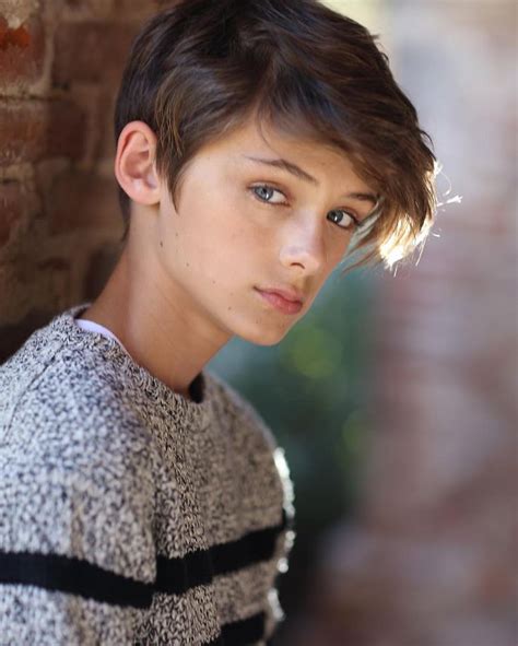 mejores 24 imágenes de chicos guapos de 13 anos en pinterest chicos guapos chicas y niñas