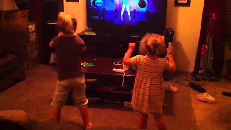 Just Dance 2 Kesha Tik Tok Youtube