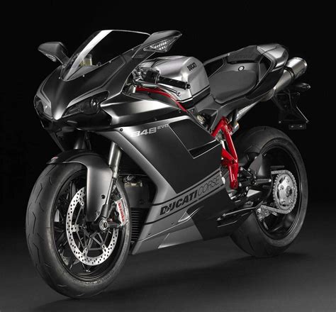 This mcn evo review is much better than the last one. DUCATI 848 EVO Corse SE - 2013, 2014 - autoevolution
