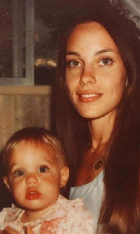 Angelina Jolie Mom And Dad