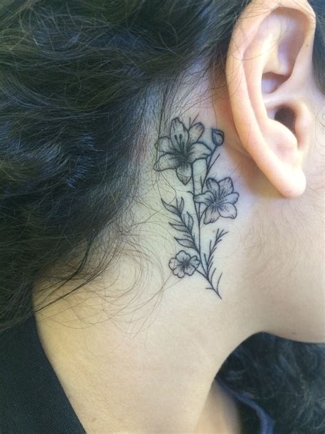 Tattoo Flower Behind The Ear Tatialesssi 21vnteum