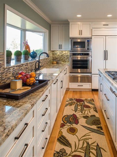 Picking the wrong rug and rug pads could damage the floors and incur we have put together a list of some of the best kitchen rugs for wood floors for your convenience! Epic-Kitchen-Rugs-For-Hardwood-Floors-Using-Cream ...