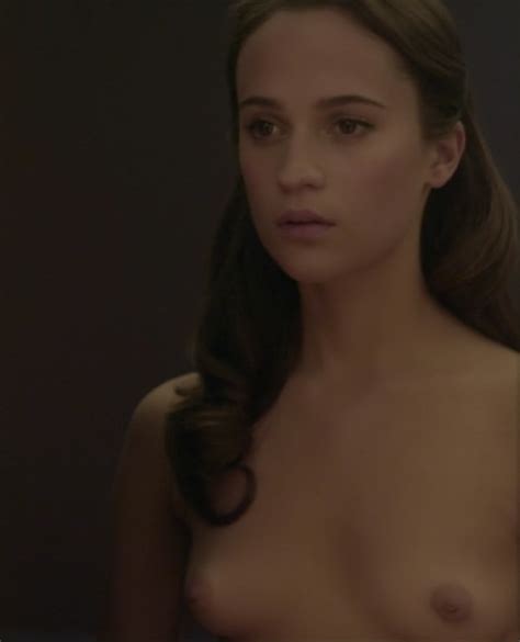 Naked Alicia Vikander In Ex Machina