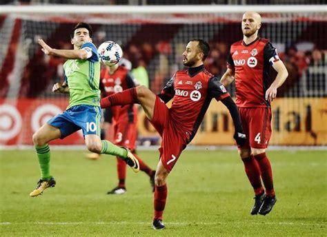 Toronto Fc Gives Spanish Playmaker Victor Vazquez A New Multi Year