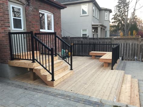 The height code and other requirements for deck railing in ontario are based on building experience and the area's climate. Ontario Building Code For Decks Railings
