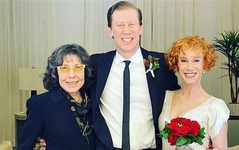 Lily Tomlin Officiated Kathy Griffins Wedding For 25k
