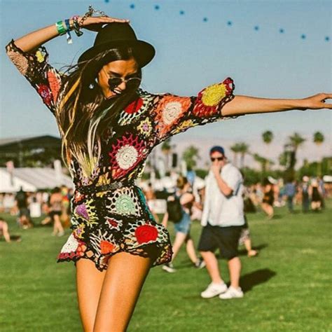 the trendiest outfits to wear to your next music festival