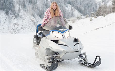 Women In Snowmobiling — Michigan Snowmobiler Magazine