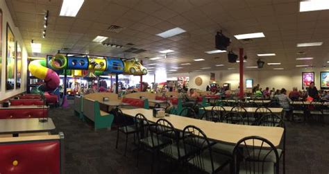 Dining Room And Large Pizza Picture Of Chuck E Cheeses