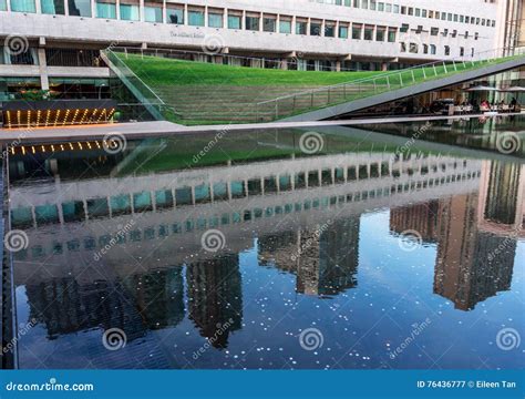 Reflection Pool At Lincoln Center Stock Image Image Of Building