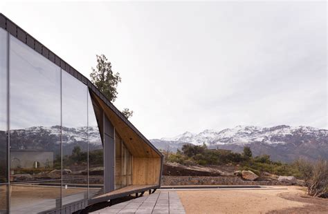 A Small Mountaineers Refuge In Chile By Gonzalo Iturriaga Arquitectos