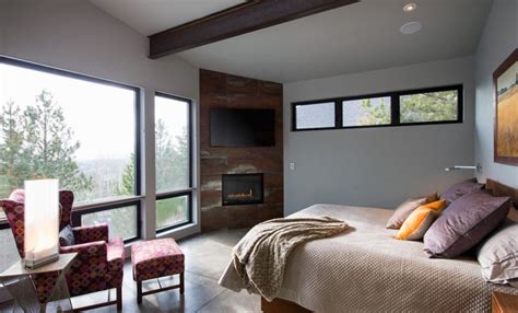 But finding a place to set the tv without compromising your furniture arrangement and décor can be challenging. When And How To Place Your TV In The Corner Of A Room