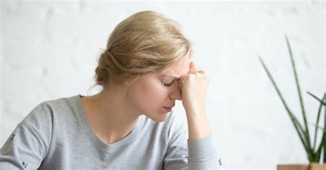 Bahkan jika itu kronis atau parah, penderita sakit kepala akan biasanya merasa tidak berdiri ketika kita pilek, maka otomatis pilek tersebut juga menjadi salah satu penyebab sakit kepala. Penyebab dan Cara Mengatasi Sakit Kepala pada Ibu Hamil ...