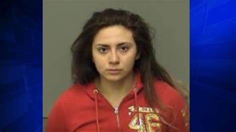 18 Year Old Woman Arrested After Livestreaming Deadly Crash That Killed Her Sister Wsvn 7news