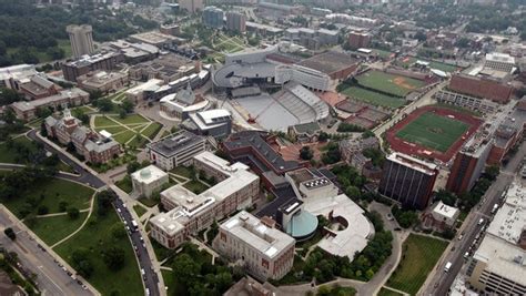 University Of Cincinnati Building Briefly Evacuated For Bomb Threat