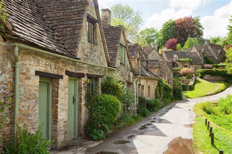 Wallpaper Mural Bibury Cottages In The Cotswold Hills South West Of