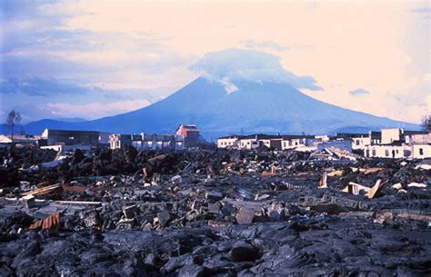 There's no indication yet of the scale of this eruption and no one has been asked to evacuate. DRC Mountain Gorillas, Virunga, and Congo Nyiragongo ...