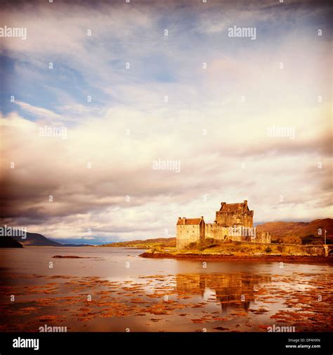 Eilean Donan Castle Highland Schottland Liegt Im Loch Duich Und Ist