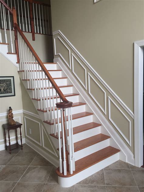 Staircase Wainscoting Ideas For Elegant Home Decor
