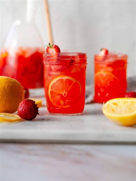 homemade vodka strawberry lemonade healthful blondie