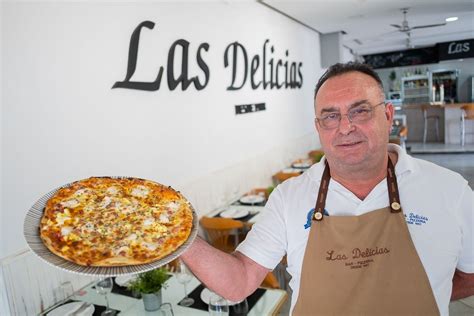 M S De A Os Del Boom De Las Delicias La Pizzer A Que Invent El Reparto En Moto En Jerez