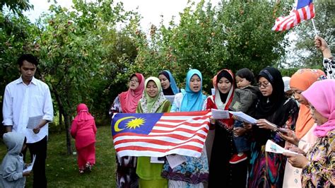 Tema hari kemerdekaan yang dipilih pada tahun ini adalah sayangi malaysiaku: Sambutan Hari Kemerdekaan Malaysia di Denmark - YouTube