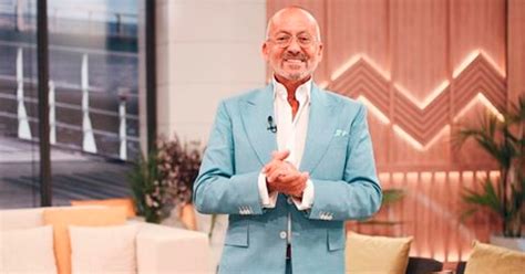 Goucha viria a trabalhar de novo com teresa guilherme em 1993, ainda na rtp, mas desta vez foram os dois a apresentar o programa de atualidades intitulado olha que dois. Manuel Luís Goucha mostra novo cenário do 'Você na TV ...