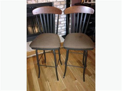 It lends a retro flair to any dining area. Swivel kitchen island stools East Regina, Regina