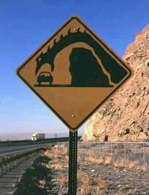 34 Bizarre Traffic Signs From Around The World Pg1