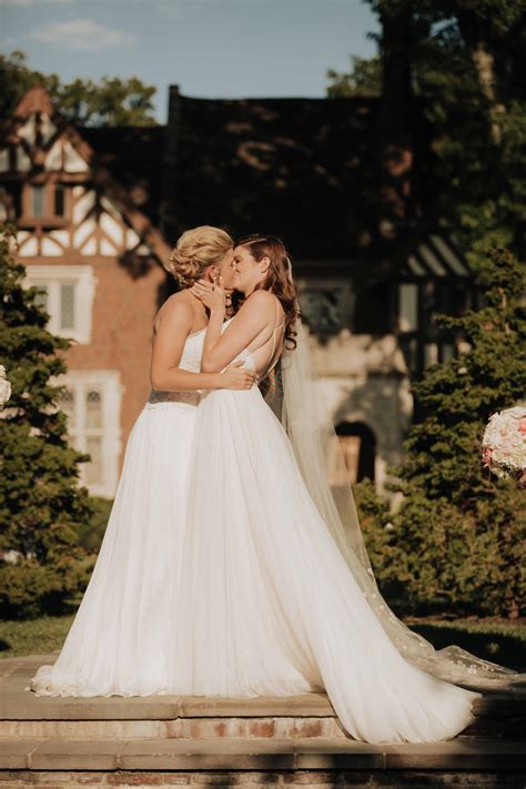 STEWARTS | CINCINATTI WEDDING | MMP BLOG | Lesbian wedding photos, Lesbian bride, Lesbian wedding