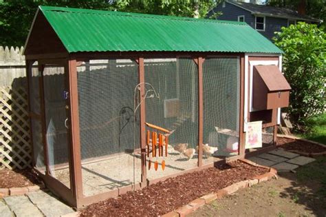 Model kandang sangat beragam, namun pada dasarnya bisa dikelompokan menjadi dua tipe dasar; The Girls Coop | BackYard Chickens - Learn How to Raise ...