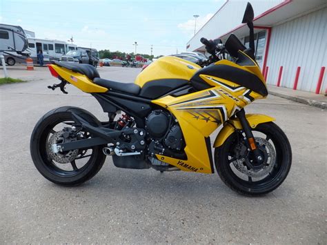 If you would like to get a quote on a new 2009 yamaha fz 6 r use our build your own tool, or compare this bike to other sport motorcycles.to view more. Yamaha Fz6r Cadmium Yellow Motorcycles for sale