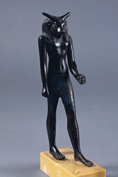 God Apis Bronze Statuette Of The Bull Headed God — Egypt Museum
