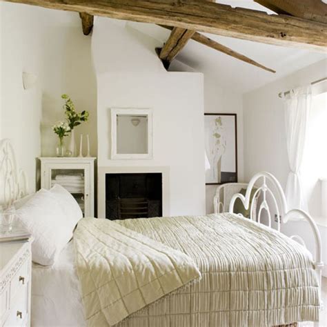 The Country Cottage Style For Home Inspiration By Kimberly Duran The Oak Furniture Land Blog