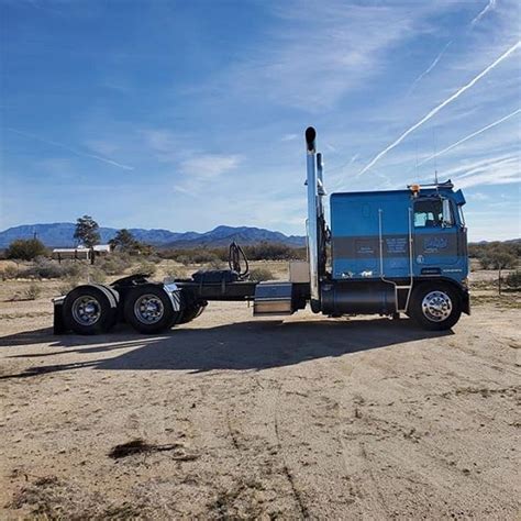 The casting has a number of mbsc003 and was in production from 2010 to 2011 when it was discontinued. Kenworth K100 Blueprints : Kenworth Toy Truck Plans | Wow ...