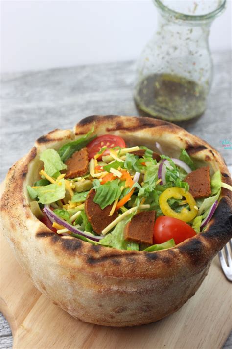 Bread Bowl Pizza Salads