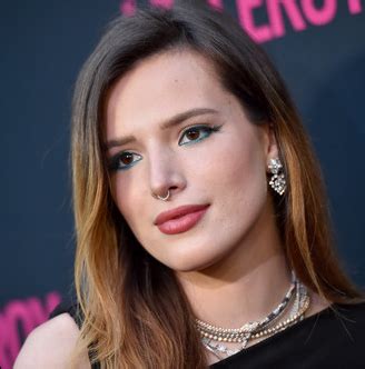 Welcome To Toymolarblogspot Bella Thorne Releases Her Naked Photos By Herself After Hacker