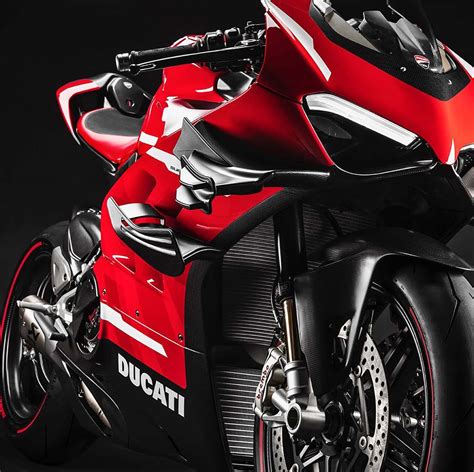 Ducati Panigale V4 Motorcycle Wallpapers Top Free Ducati Panigale V4