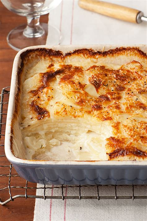 Put in large bowl and mix them with cream, cheese, pepper, and salt. 25 Seriously Delicious Scalloped Potato Recipes | Food ...