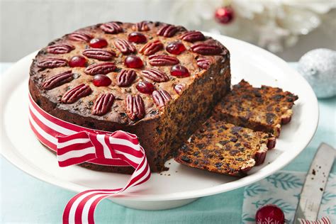 Remember to reserve some fruit and nuts for the toppings or just use extra ingredients of your choosing and personal taste. Best Ever Rich Brandy Christmas Fruit Cake Recipe | New Idea Food