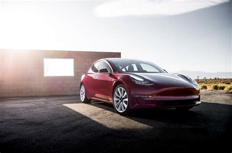 Elon Musk Announces Specs for Tesla Model 3 Performance Variant