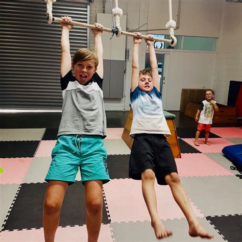 Find fun things to do for kids and family. Static Trapeze Circus Class | Kids Gymnastics | Holiday ...