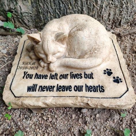 Cat Memorial Stones With A 3 D Sleeping Cat On The Toppet Etsy In