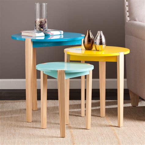 Your flowers don't need to be the only colorful accent on the table. Colorful accent table - Set of 3 | Accent table sets ...