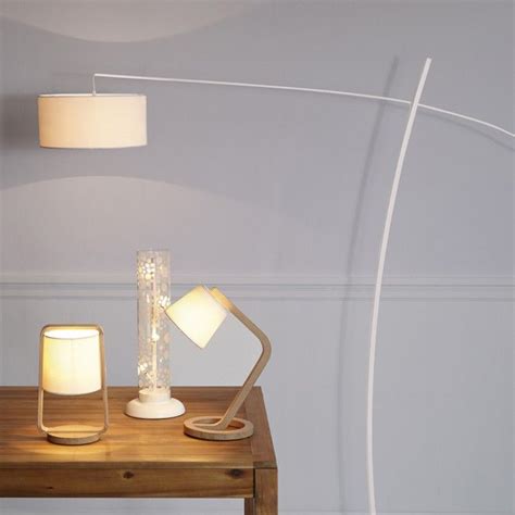 Le bureau est un lieu personnel. Lampe de chevet Alinea : design scandinave - Cette lampe à ...