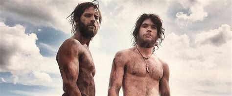 Un film d'autore epico, brutale e spettacolare, giustamente ambizioso, unico nel suo genere. "Il Primo re" di Matteo Rovere è il primo film di eroi ...