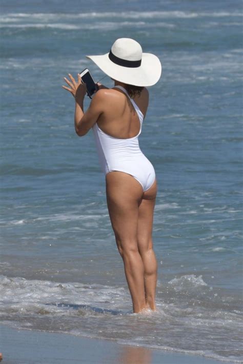 Sensational Eva Longoria Showing Her Juicy Aseva Longorias In A White