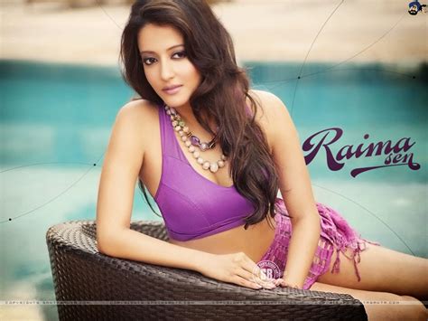 Bollywood Most Hot And Sexy Actress Hd Wallpapers Raima Sen Hot Wallpaper